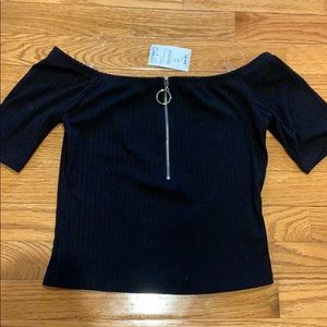 Off the shoulder short sleeve zip up top